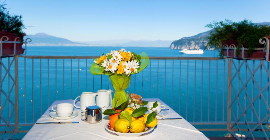 Hotel Settimo Cielo Sorrento Exterior photo