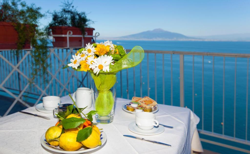 Hotel Settimo Cielo Sorrento Exterior photo