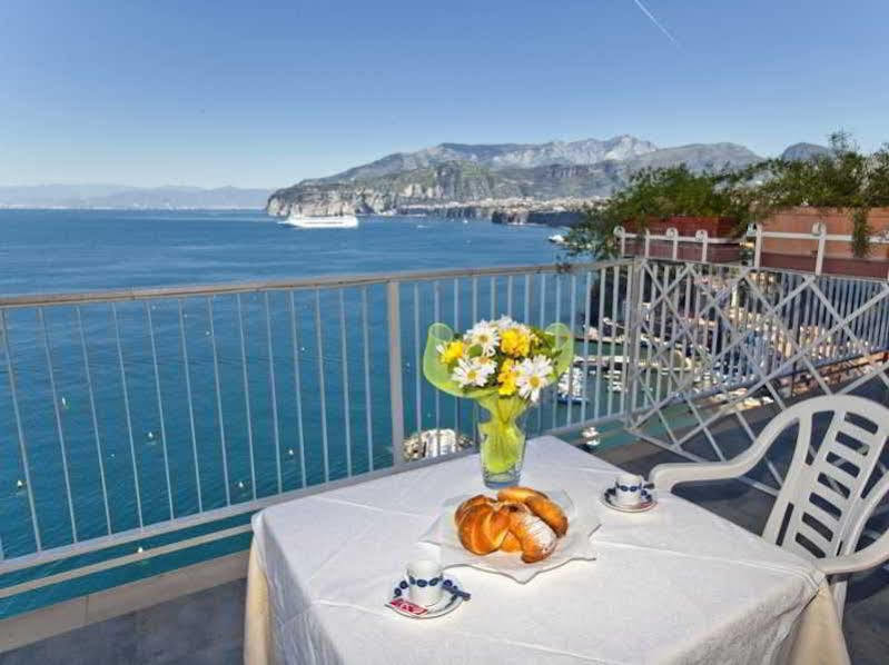 Hotel Settimo Cielo Sorrento Exterior photo